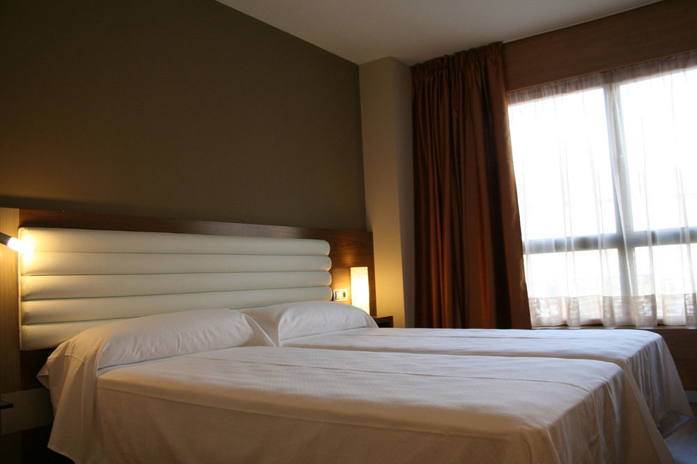 Hotel Duero Laguna de Duero Exteriér fotografie