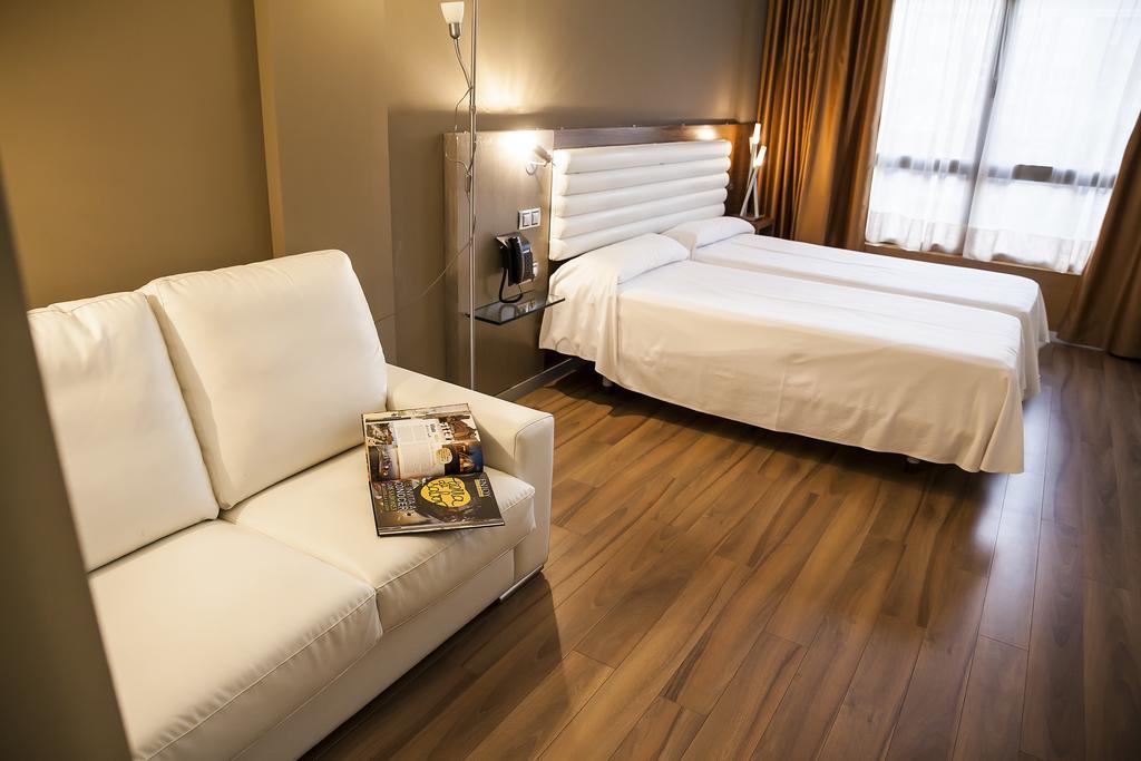 Hotel Duero Laguna de Duero Exteriér fotografie